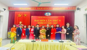 ĐẠI HỘI CHI BỘ KHOA LÝ LUẬN CƠ SỞ LẦN THỨ V, NHIỆM KỲ 2025-2027 THÀNH CÔNG TỐT ĐẸP