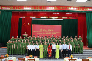Khai giảng Lớp Trung cấp Lý luận chính trị hệ không tập trung Công an Trại giam Ngọc Lý năm 2025