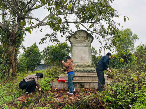 CHI ĐOÀN TRƯỜNG CHÍNH TRỊ NGUYỄN VĂN CỪ TỈNH BẮC NINH TỔ CHỨC HOẠT ĐỘNG NGHIÊN CỨU THỰC TẾ VỀ NGUỒN