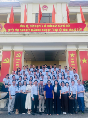 Lớp Trung cấp lý luận chính trị hệ không tập trung Khóa 1, năm 2025  nghiên cứu thực tế tại xã Phú Sơn, tỉnh Ninh Bình