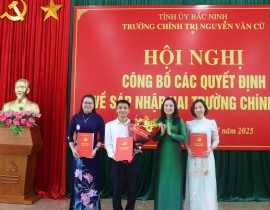 1-Cong-bo-QD-bo-nhiem-Quan-ly-khoa-Ly-luan-co-so.jpg