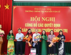2-Can-bo-ve-huu.jpg